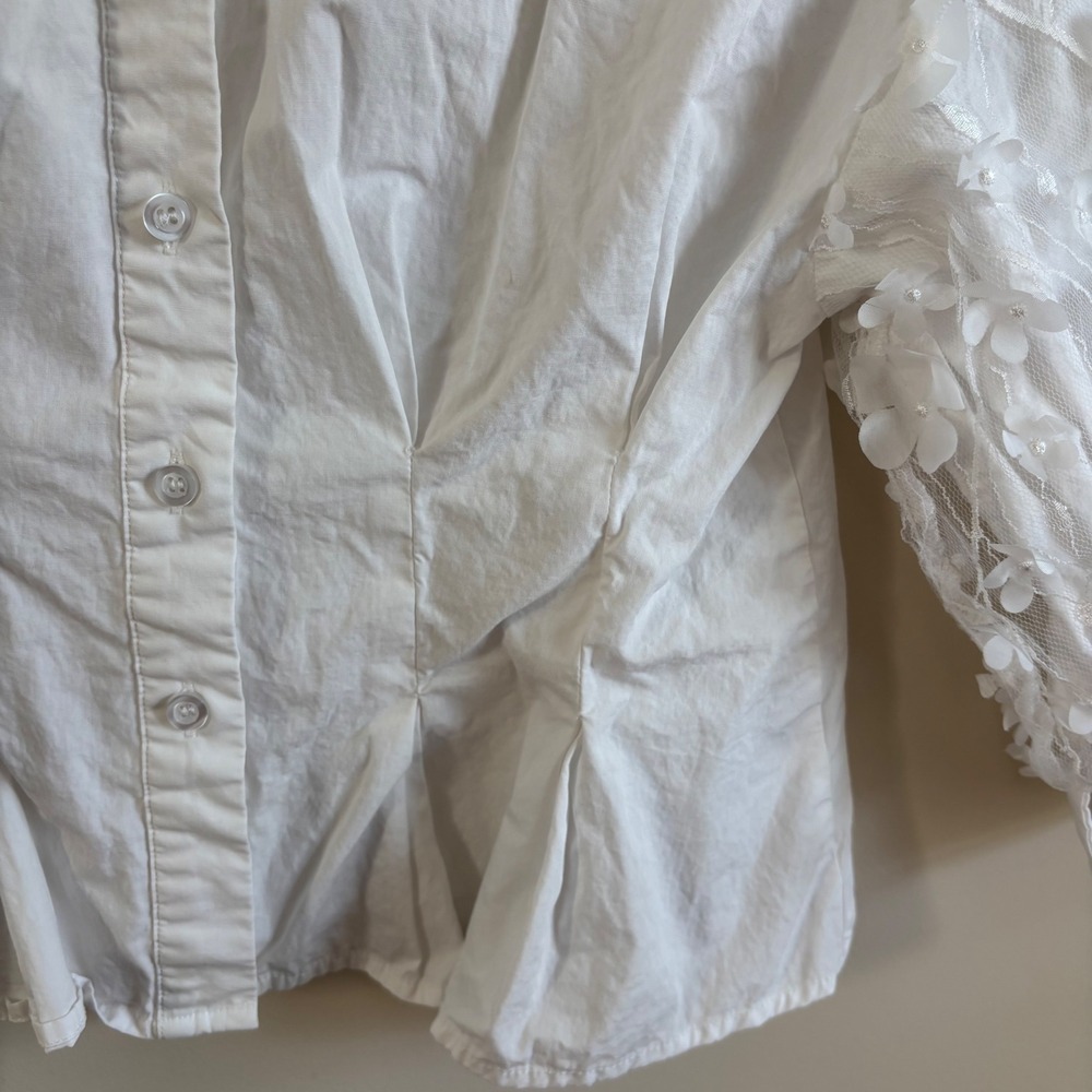 Gracia White 3D Floral Applique Mesh Sleeve Button Down Blouse Size M - Picture 8 of 9